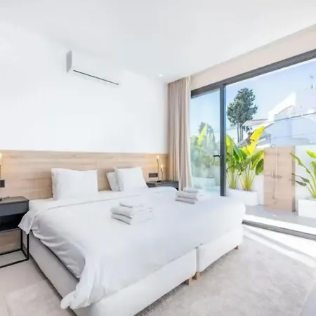 Unula Puerto Banus Lejlighed Marbella